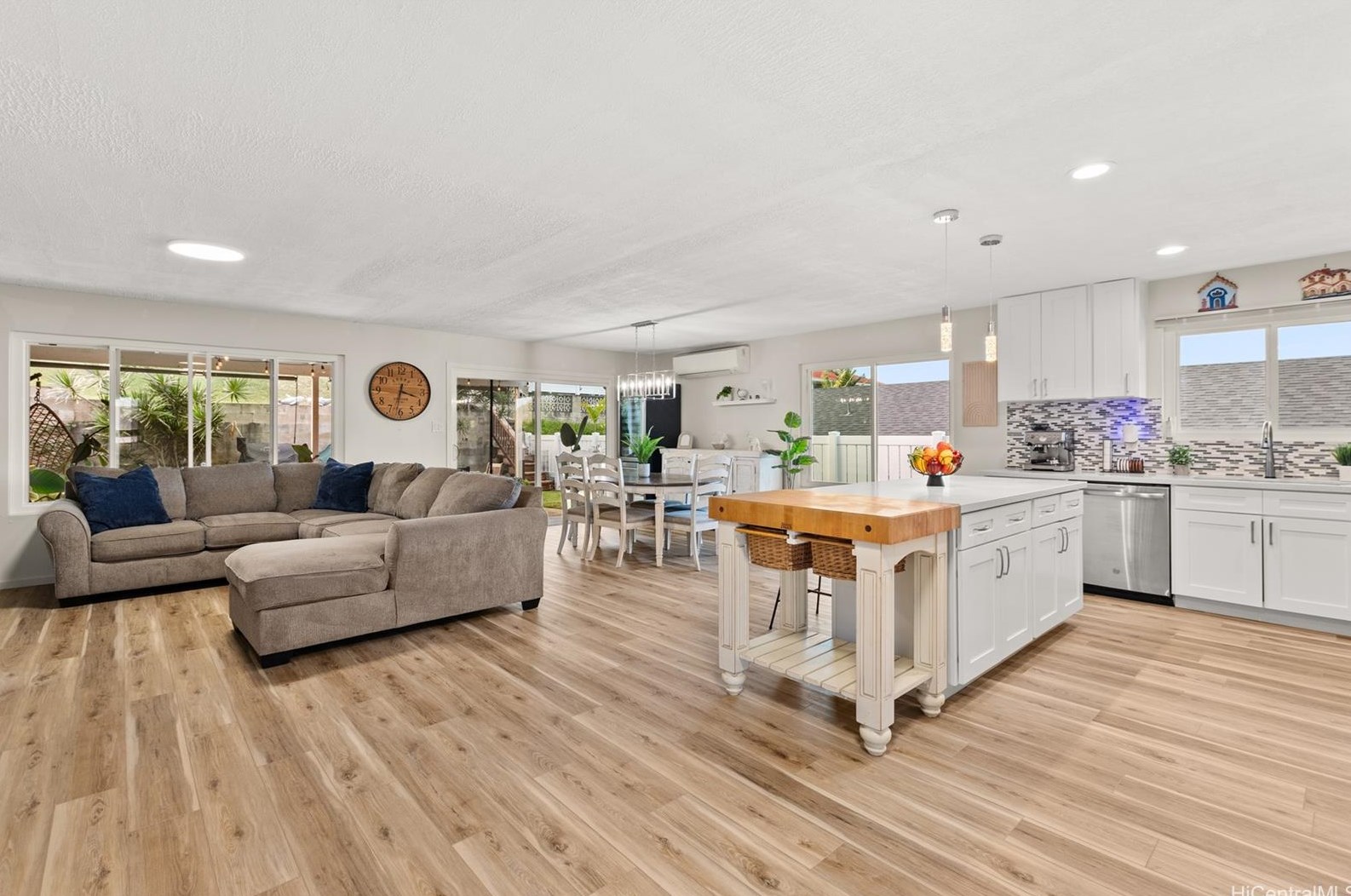 1286 Onioni St, Kailua, HI 96734