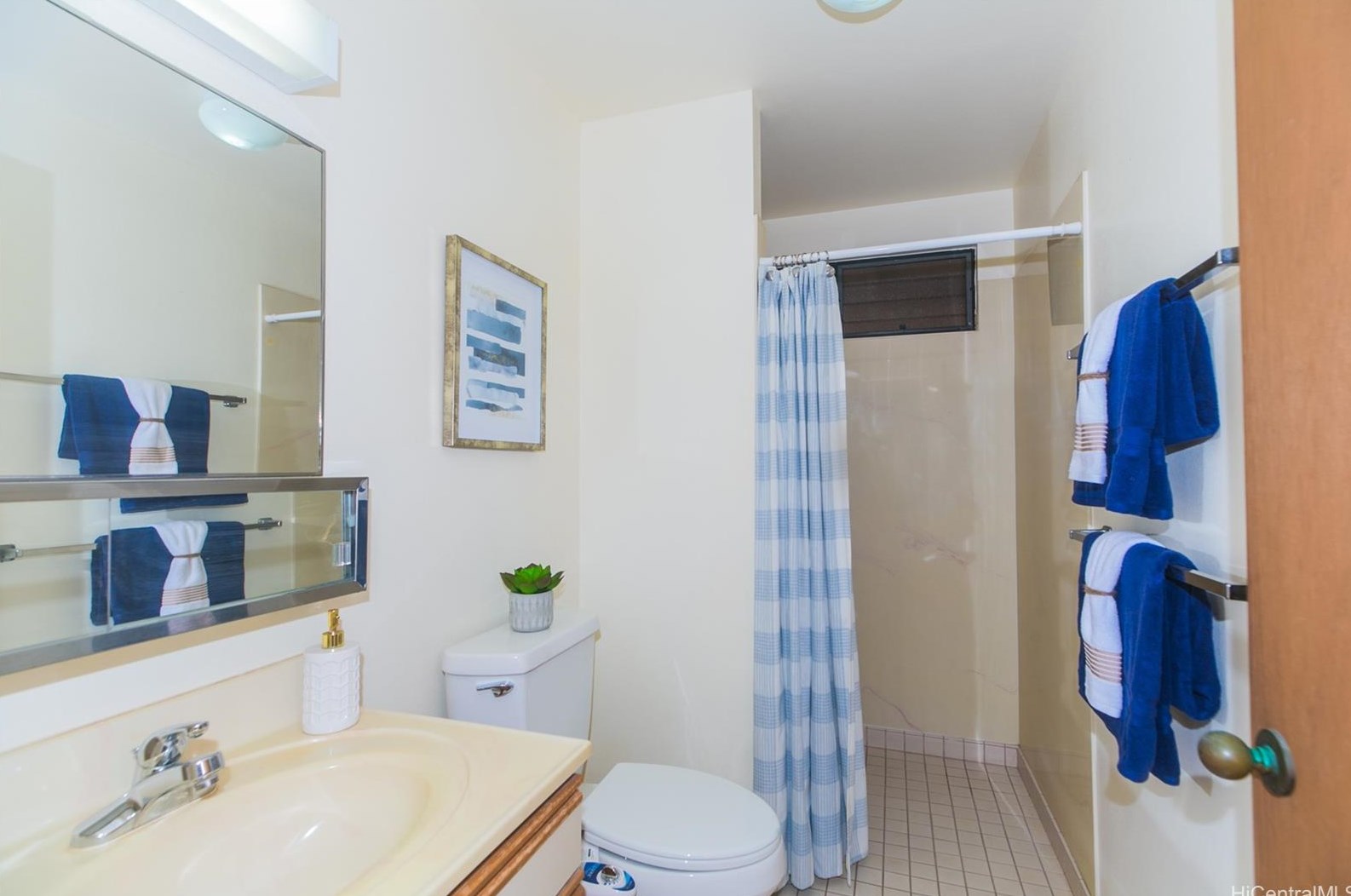 3944 Kaimuki Ave, Honolulu HI  96816-4138 exterior