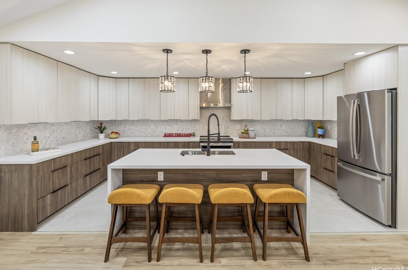 1029 Makaiwa St, Honolulu HI  96816-5403 exterior