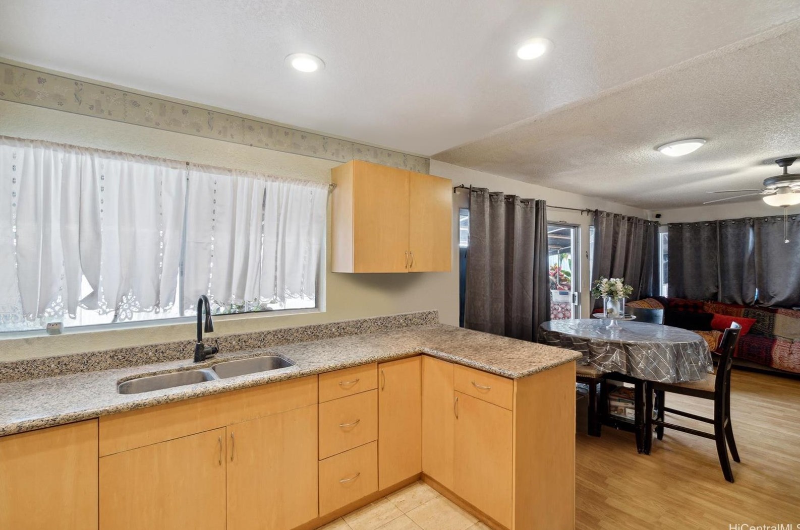 94659 Nuao Pl, Waipahu, HI 96797
