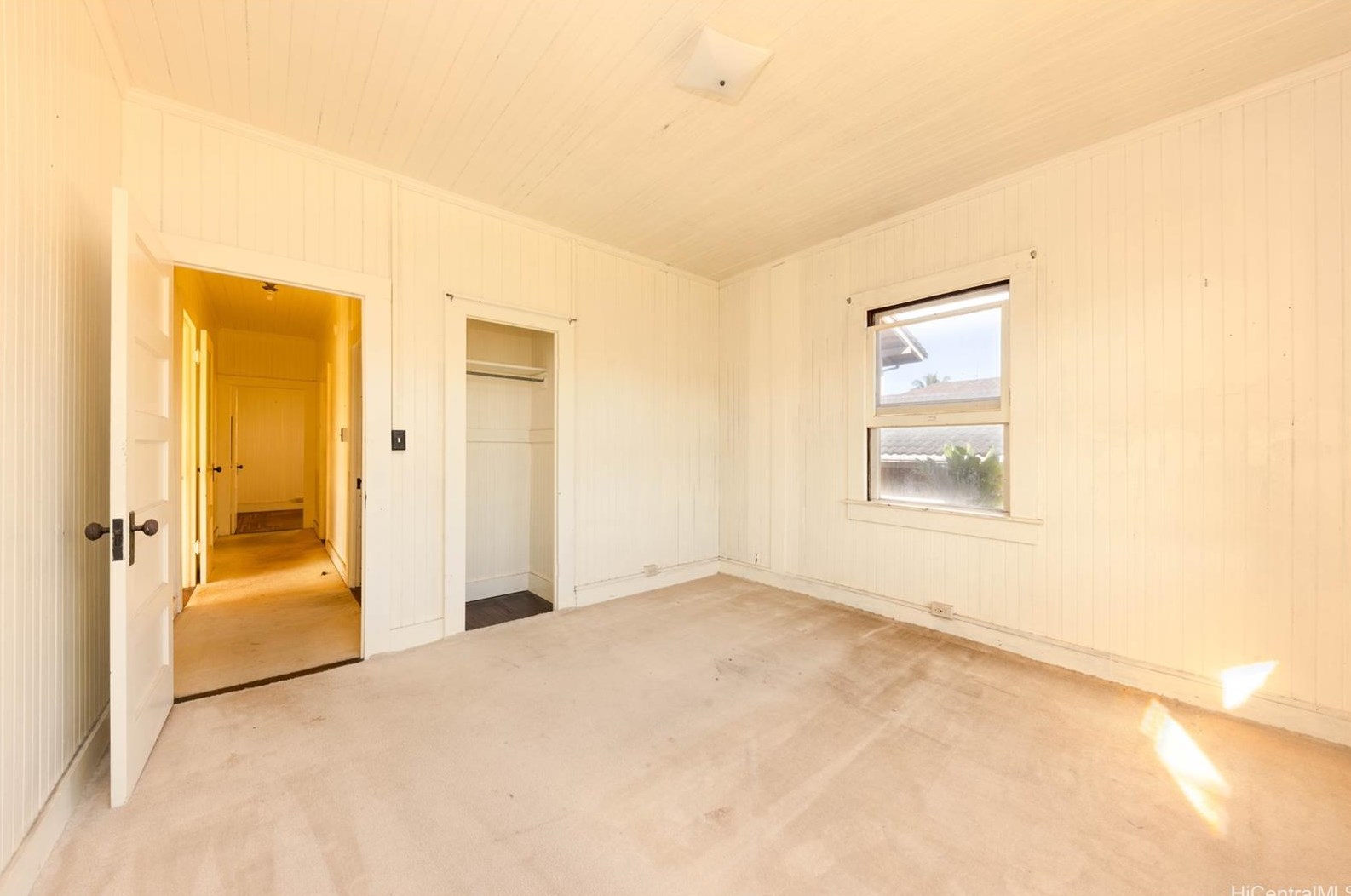 115 Hauola Ave, Wahiawa, HI 96786