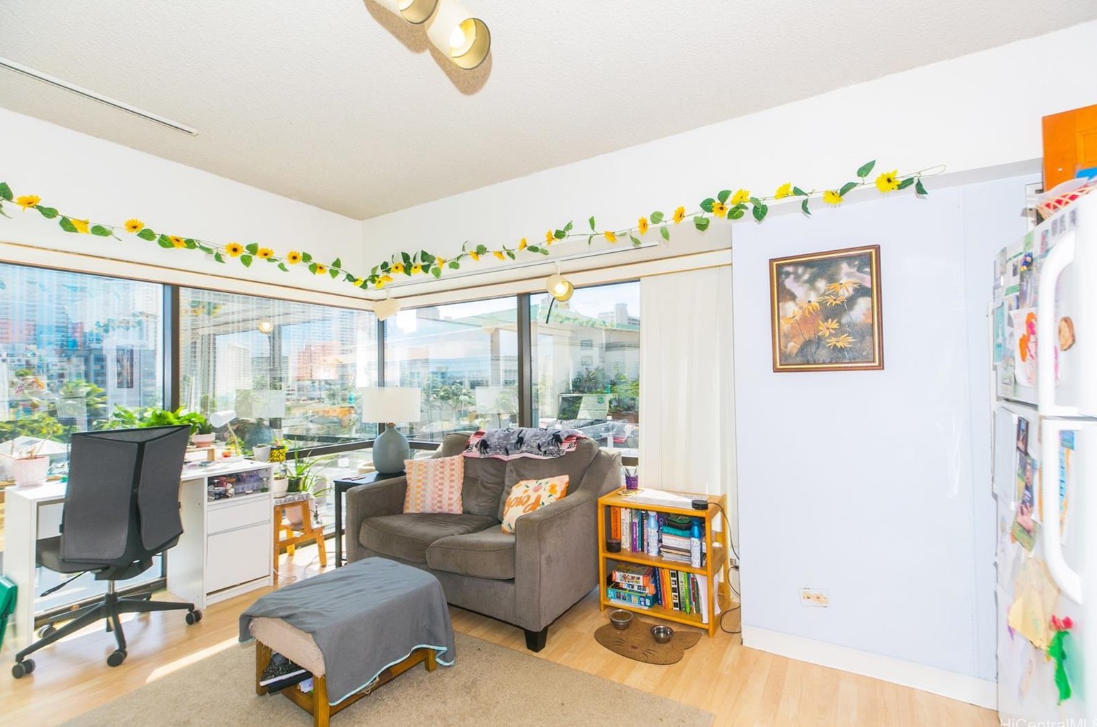 1750 Kalakaua Ave #705, Honolulu, HI 96826