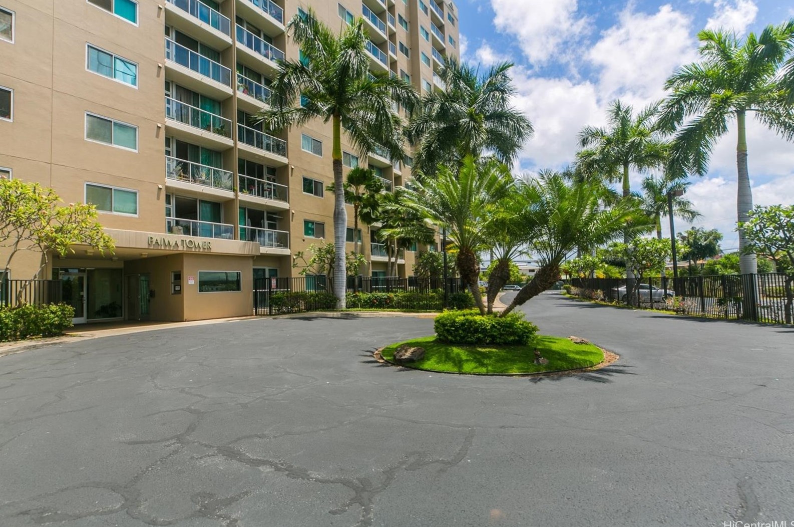 94302 Paiwa St #1104, Waipahu, HI 96797