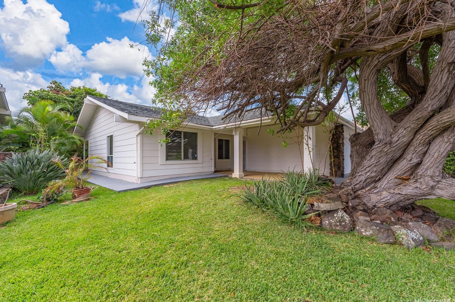 7509 Kekaa St, Honolulu, HI 96825