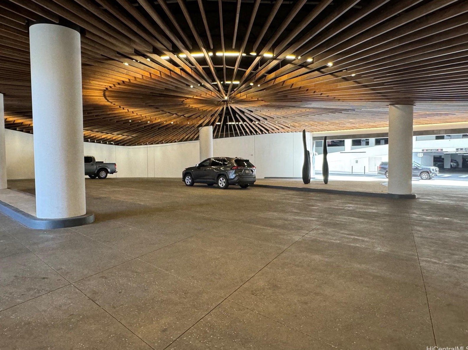 1000 Auahi St, Honolulu HI  96814-4105 exterior