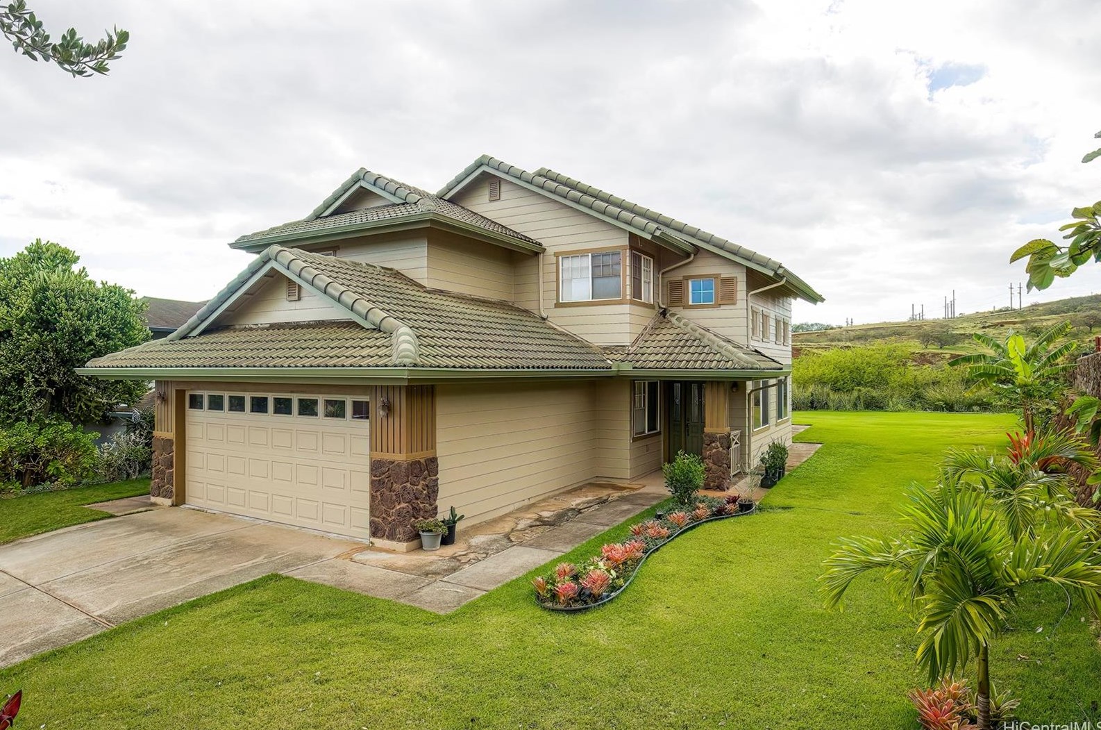 92-6102 Puapake St, Kapolei, HI 96707-2395