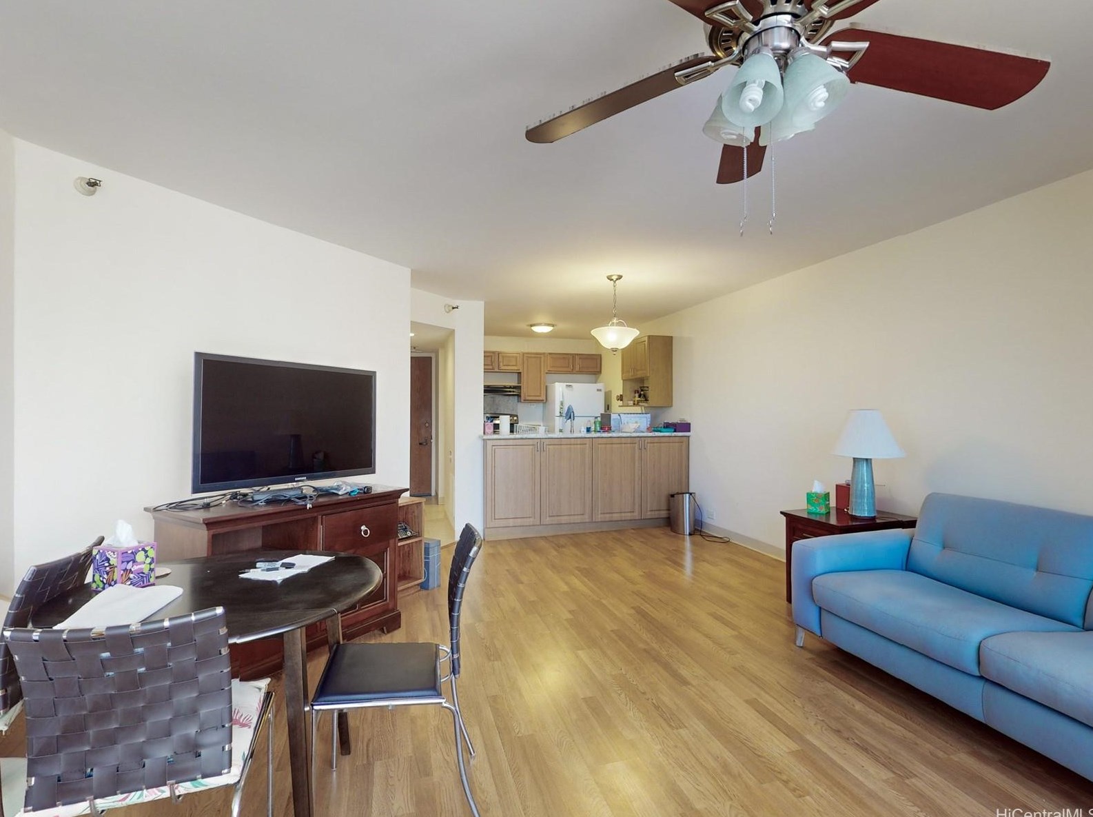 60 N Beretania St #1707, Honolulu, HI 96817