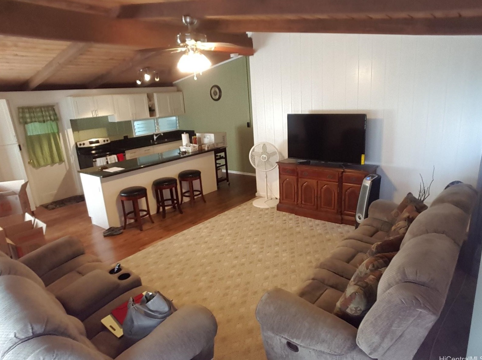 2356 Komo Mai Dr, Pearl City, HI 96782