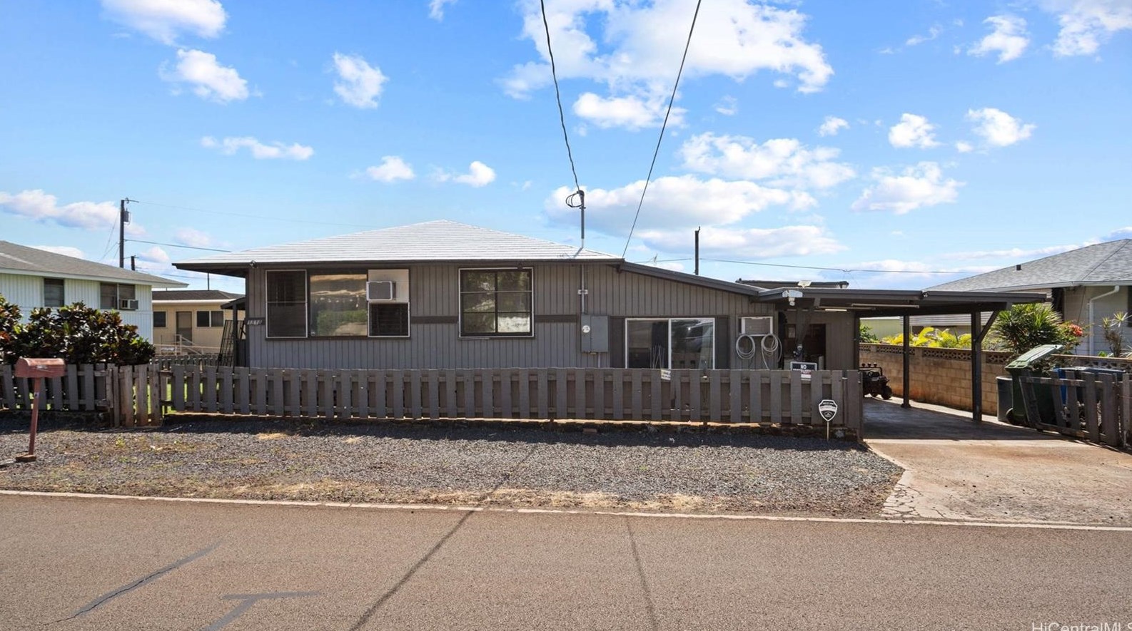 1518 Nanakai St, Pearl City, HI 96782