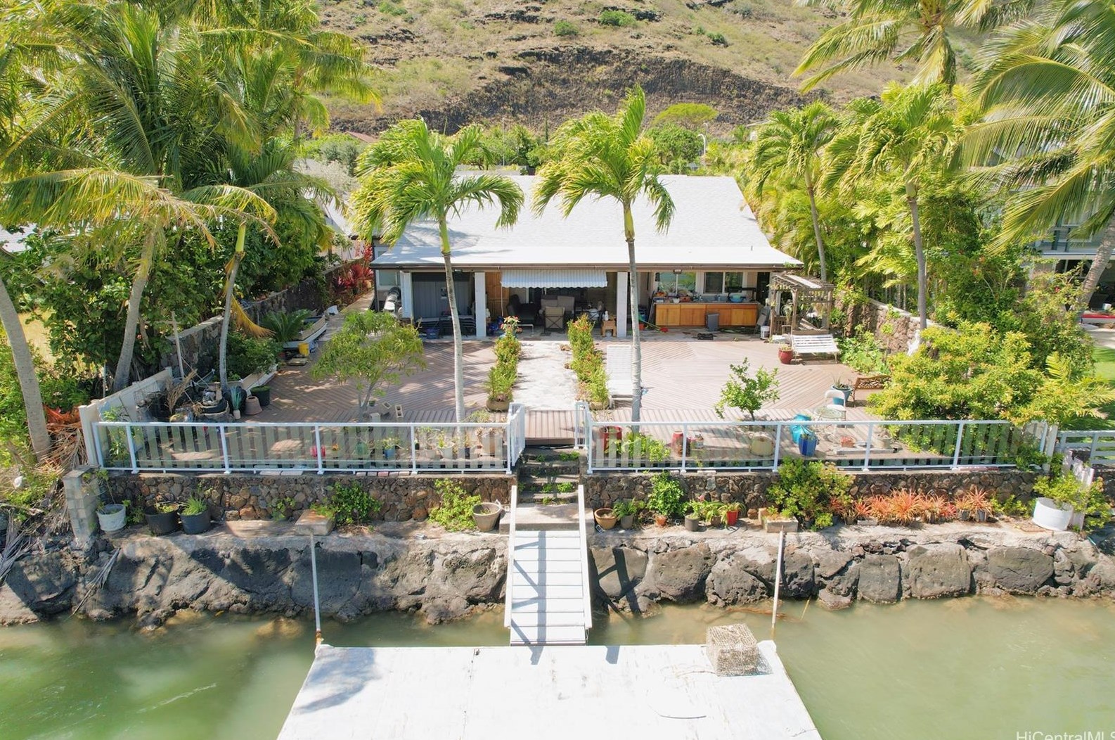 7461 Makaa St, Honolulu, HI 96825