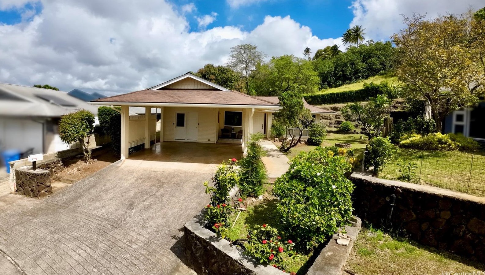 2954 Ala Punene Pl, Honolulu, HI 96818