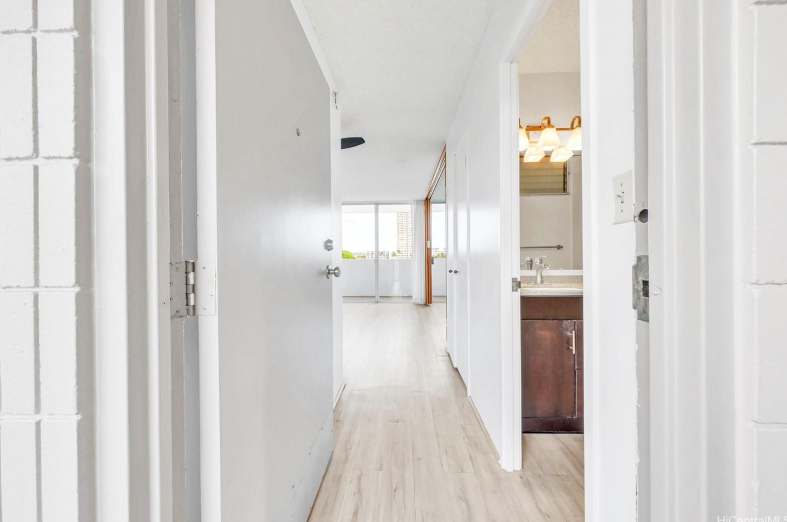 1025 Kalo Pl #705, Honolulu, HI 96826