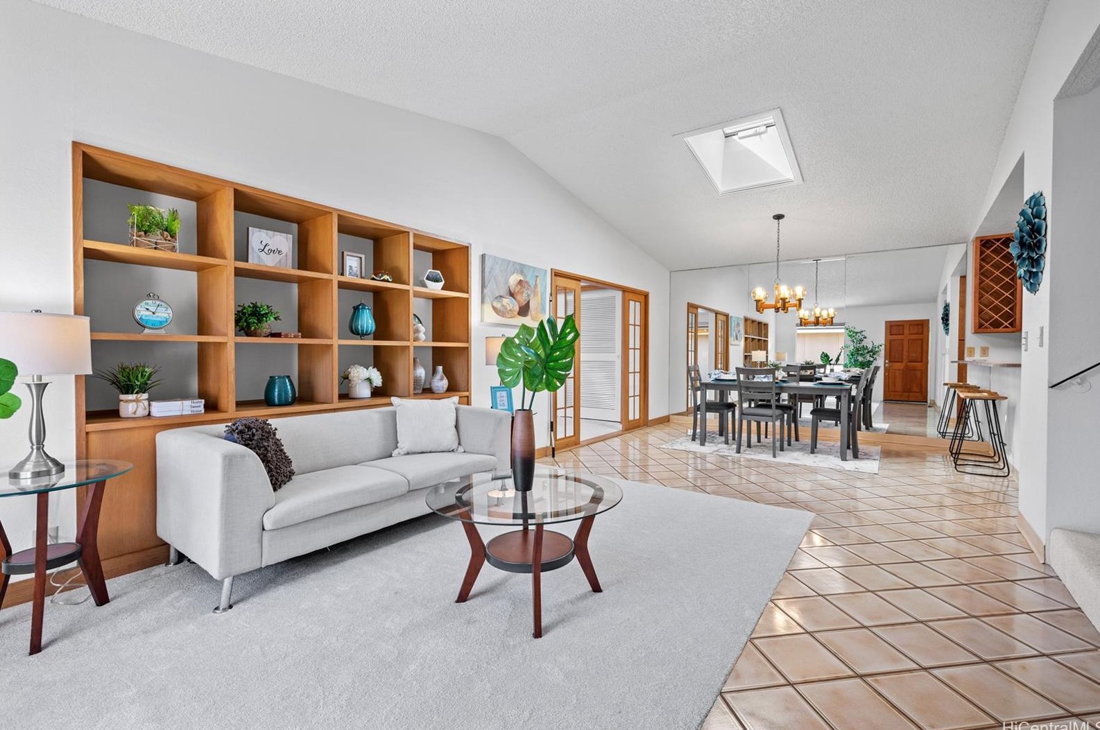 941189 Pulai St, Waipahu, HI 96797-4129