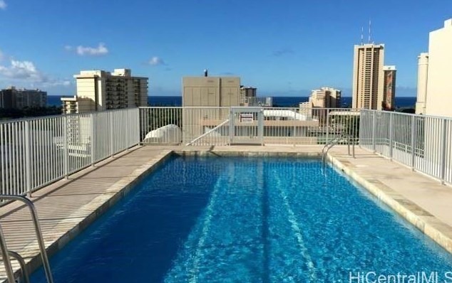 419 Keoniana St, Honolulu HI  96815-2075 exterior