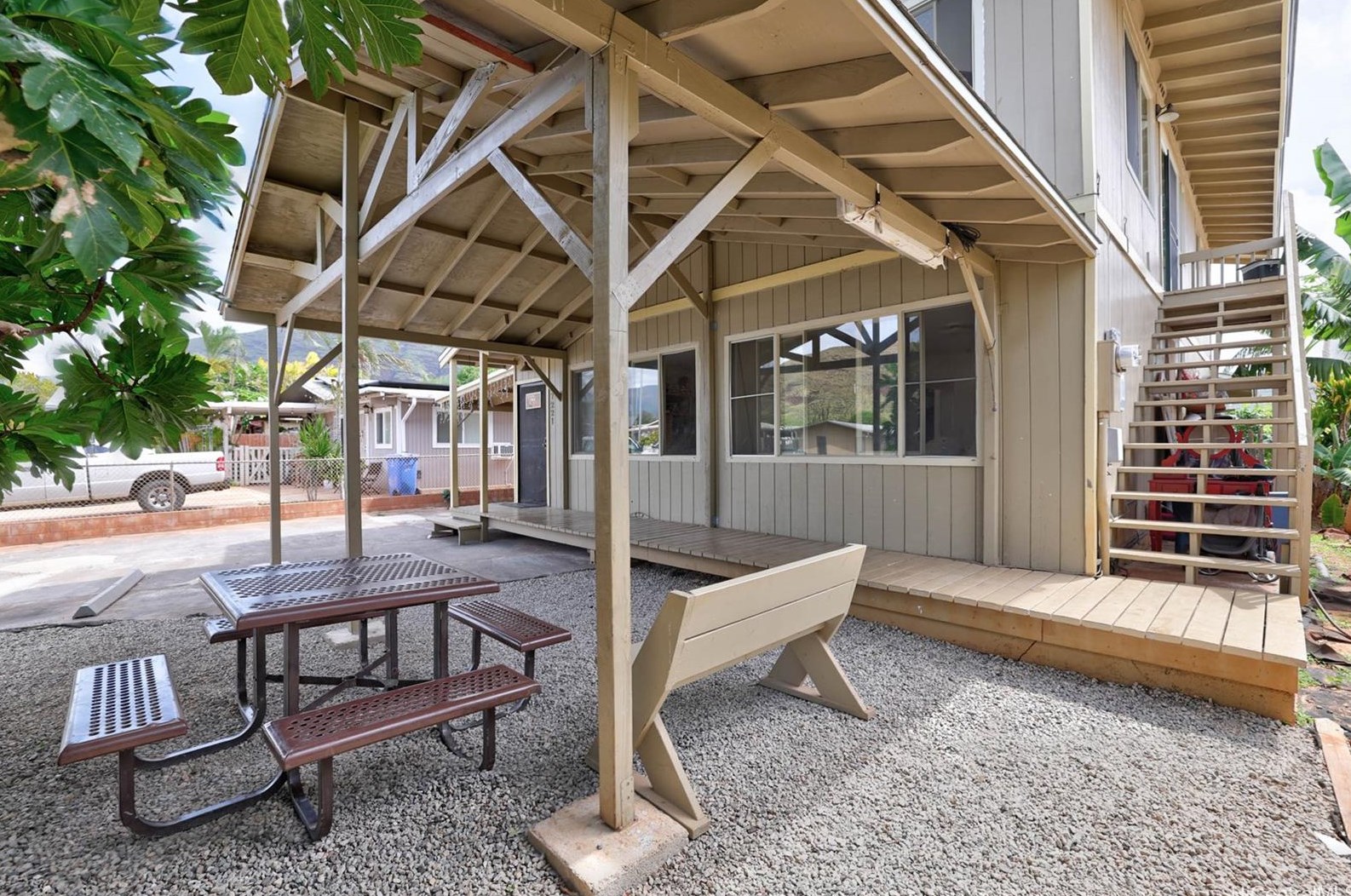 87-221 Kahau St, Nanakuli, HI 96792