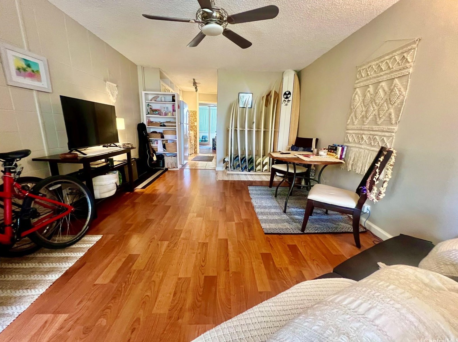 425 Ena Rd, Honolulu, HI 96815-1735