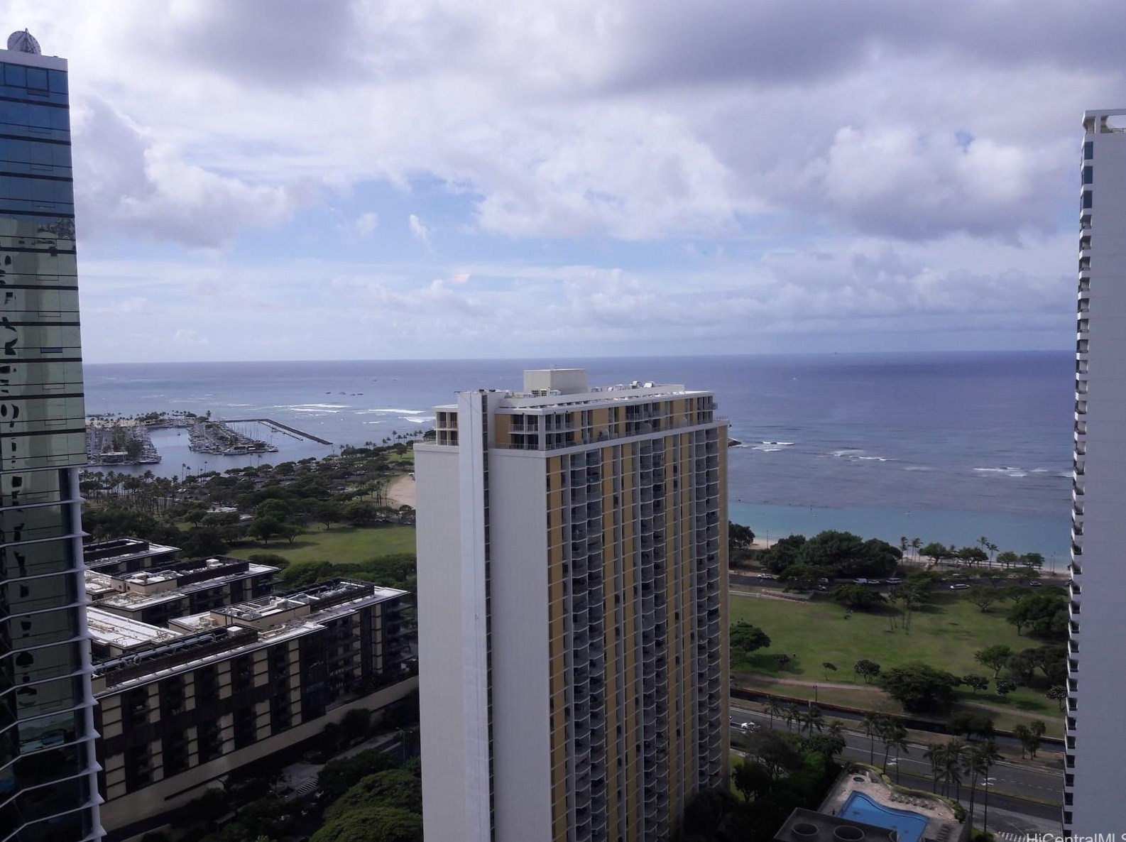 1189 Waimanu St #3403, Honolulu, HI 96814