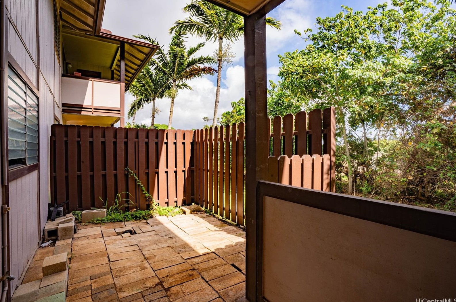 96-212 Waiawa Rd, Pearl City HI  exterior