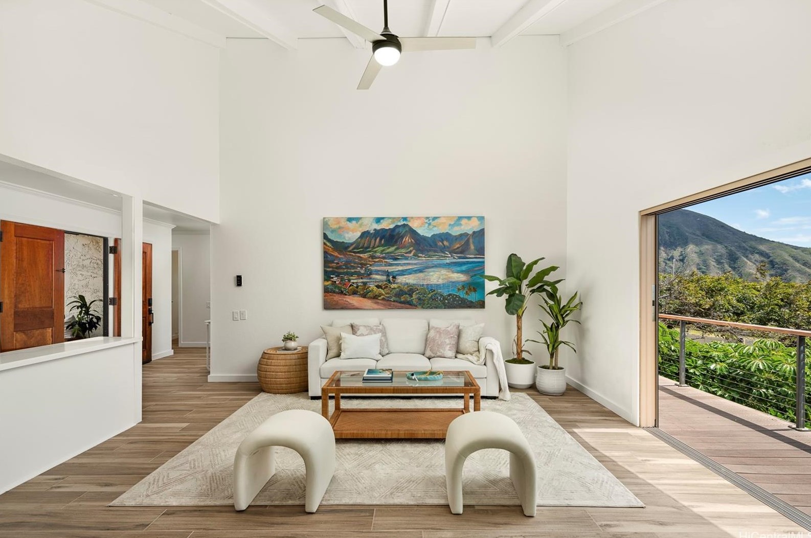 806 Kaahue St, Honolulu, HI 96825-1342