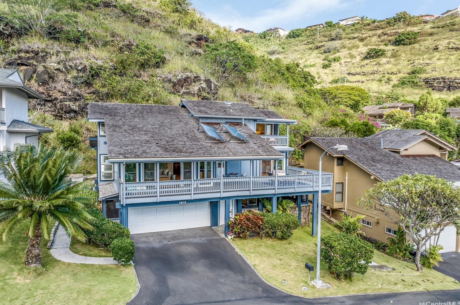 1613 Kalaniuka Way, Honolulu, HI 96821-1209