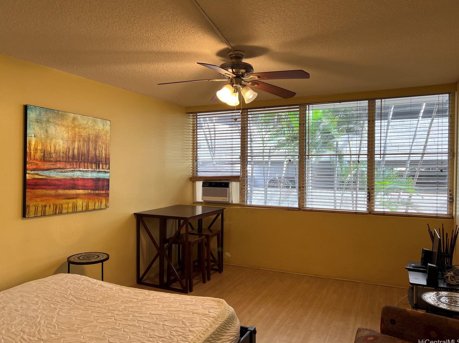 2444 Tusitala St #112, Honolulu, HI 96815