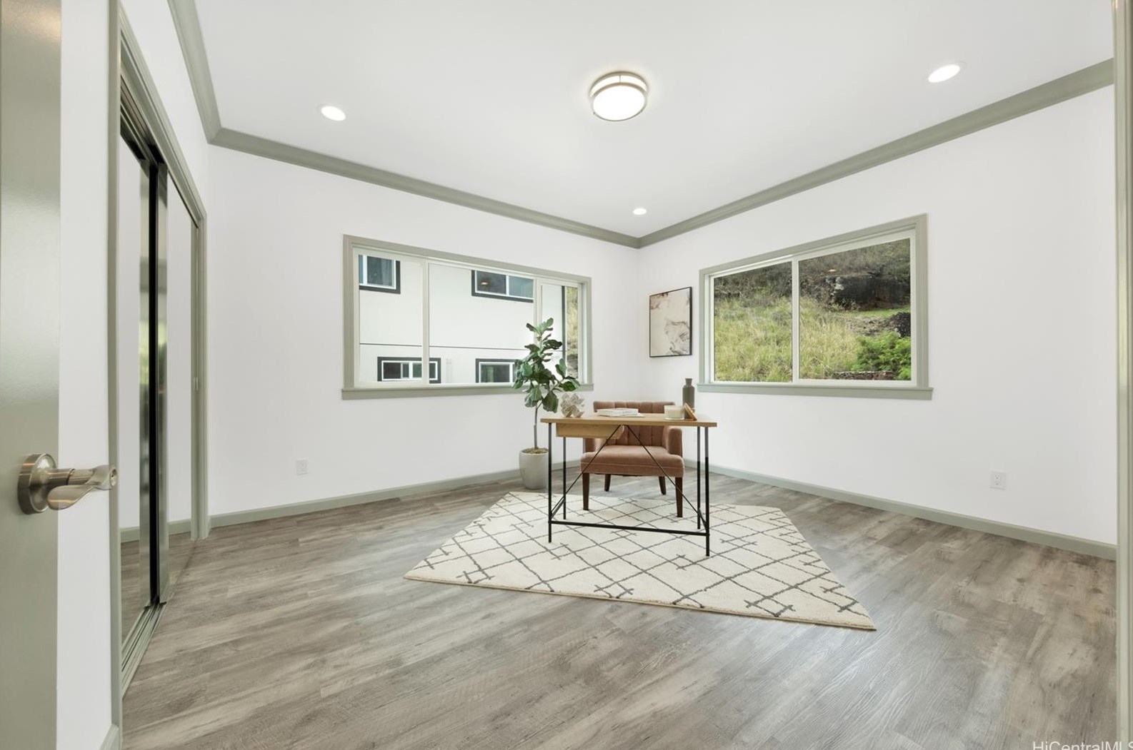 418 Halemaumau St, Honolulu HI  96821-2043 exterior