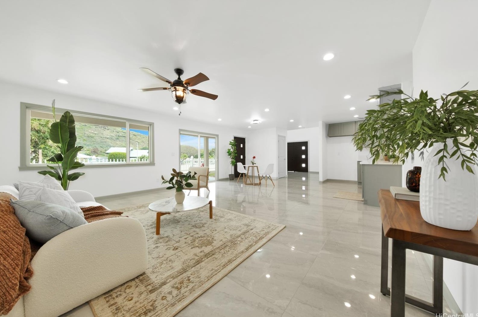 418 Halemaumau St, Honolulu HI  96821-2043 exterior