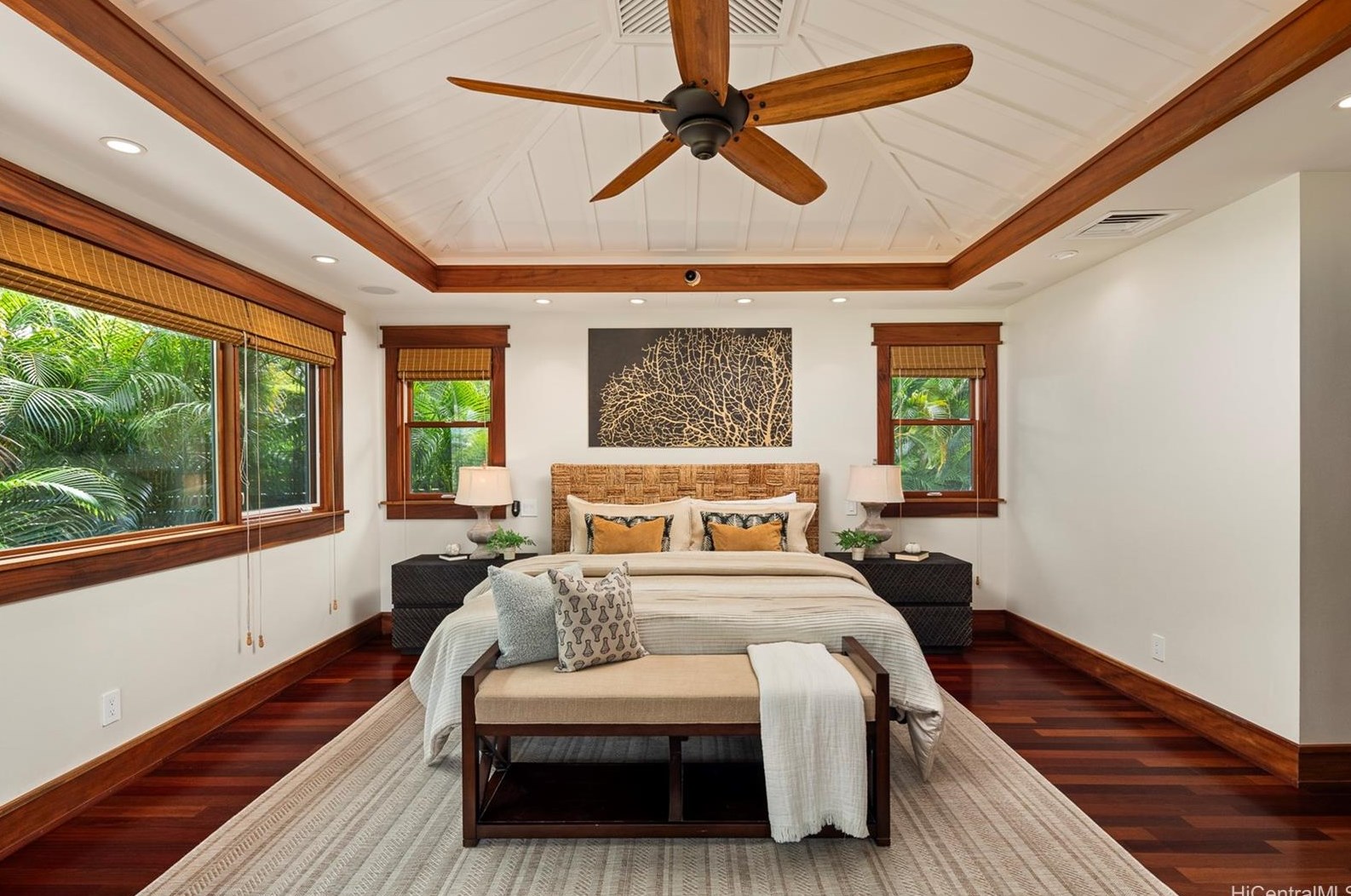 4287 Kahala Ave, Honolulu HI  96816-4821 exterior