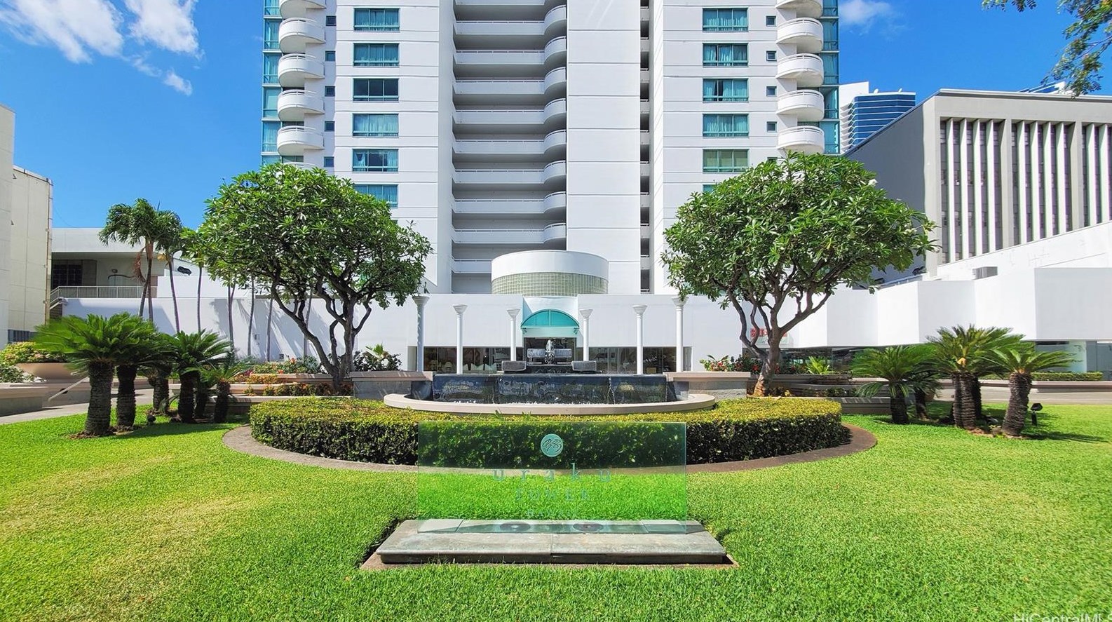 1341 Kapiolani Blvd, Honolulu HI  96814-4530 exterior