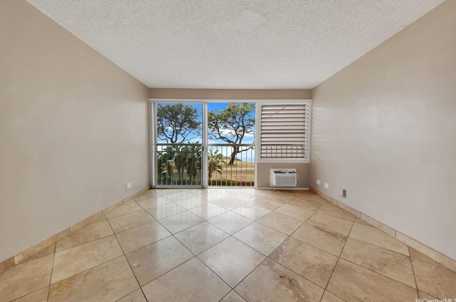 85175 Farrington Hwy #a316, Nanakuli, HI 96792