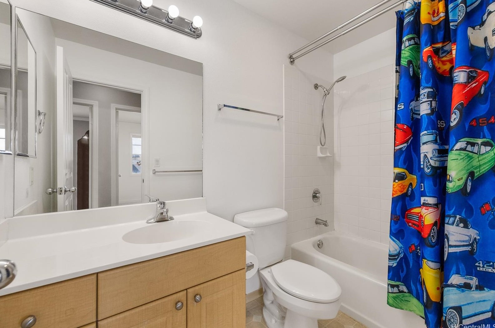 91-324 Hoalauna Pl, Ewa Beach HI  exterior