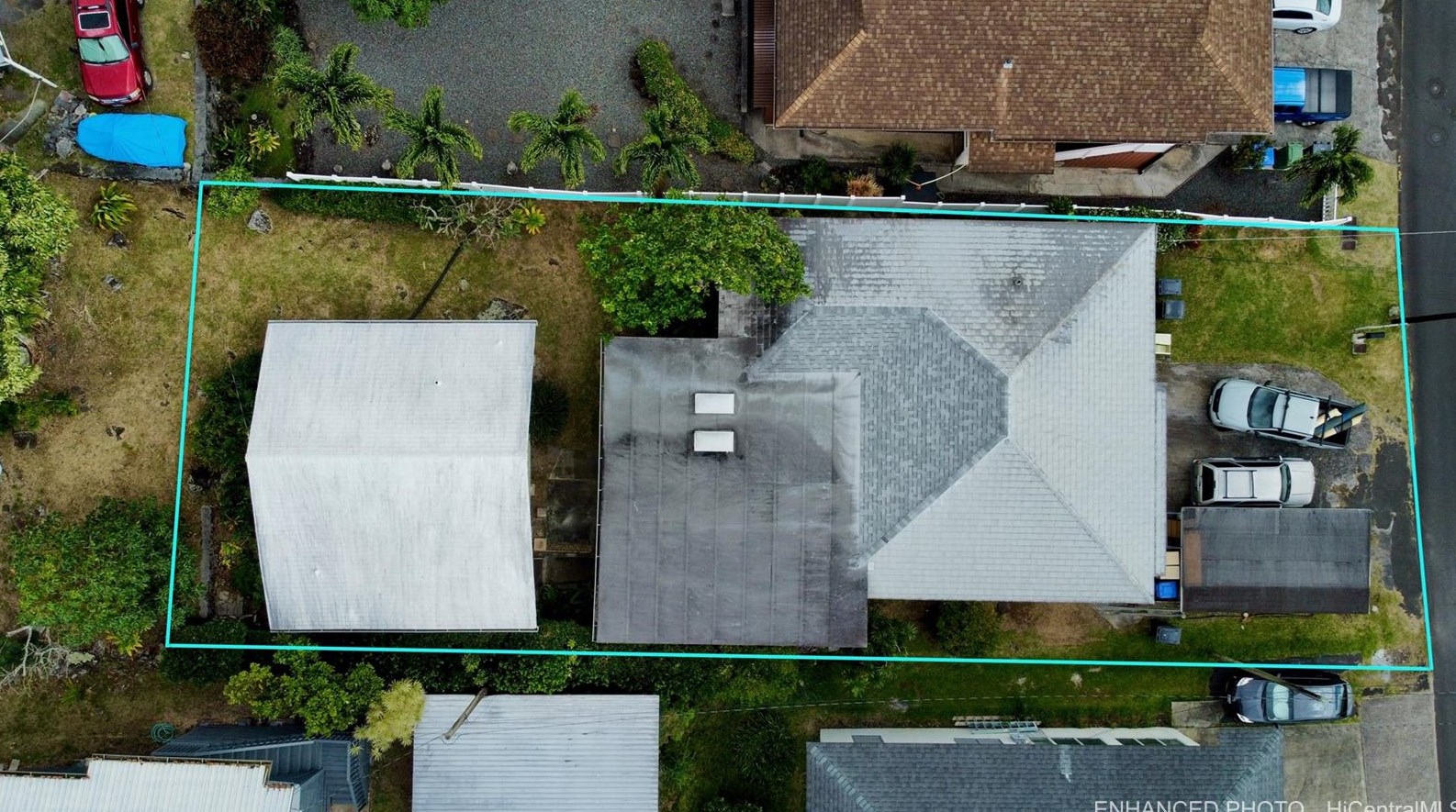 2460 Waolani Ave, Honolulu, HI 96817