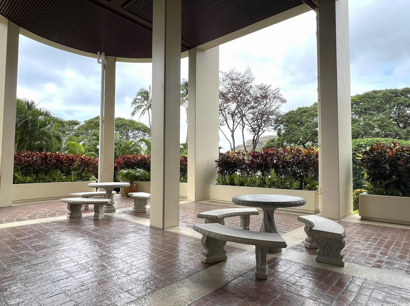 6770 Hawaii Kai Dr #3, Honolulu, HI 96825