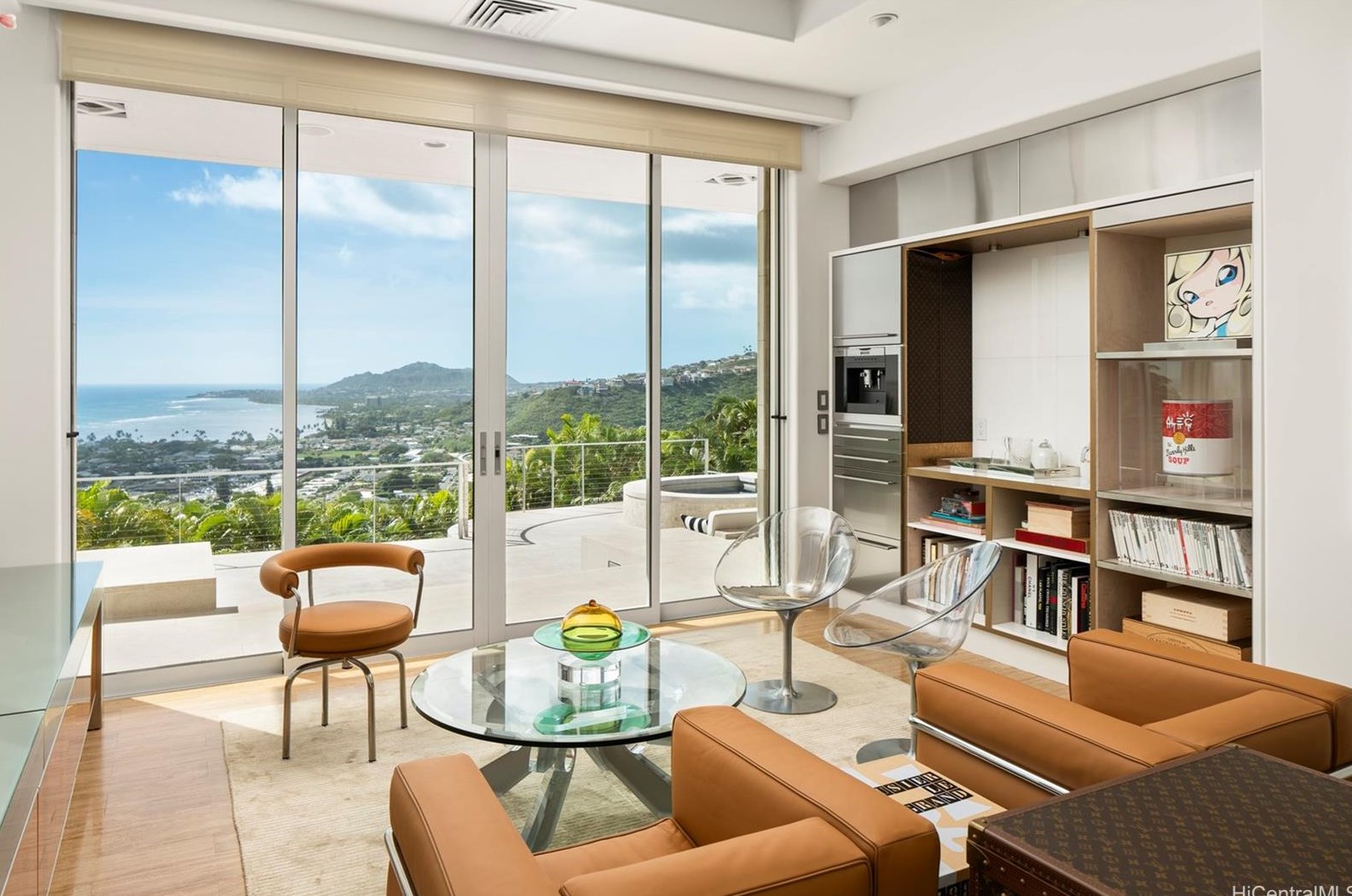 360 Puuikena Dr, Honolulu HI  96821-0025 exterior