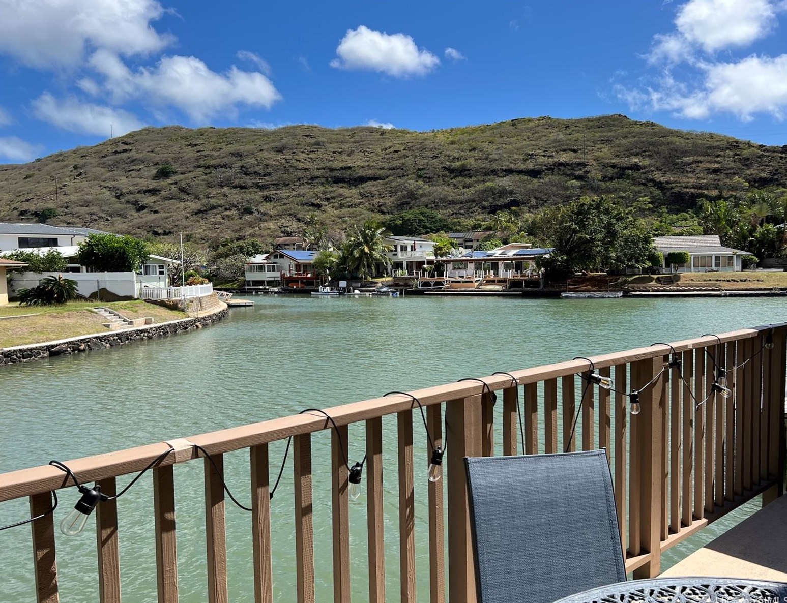 6236 Keokea Pl, Honolulu, HI 96825-1275