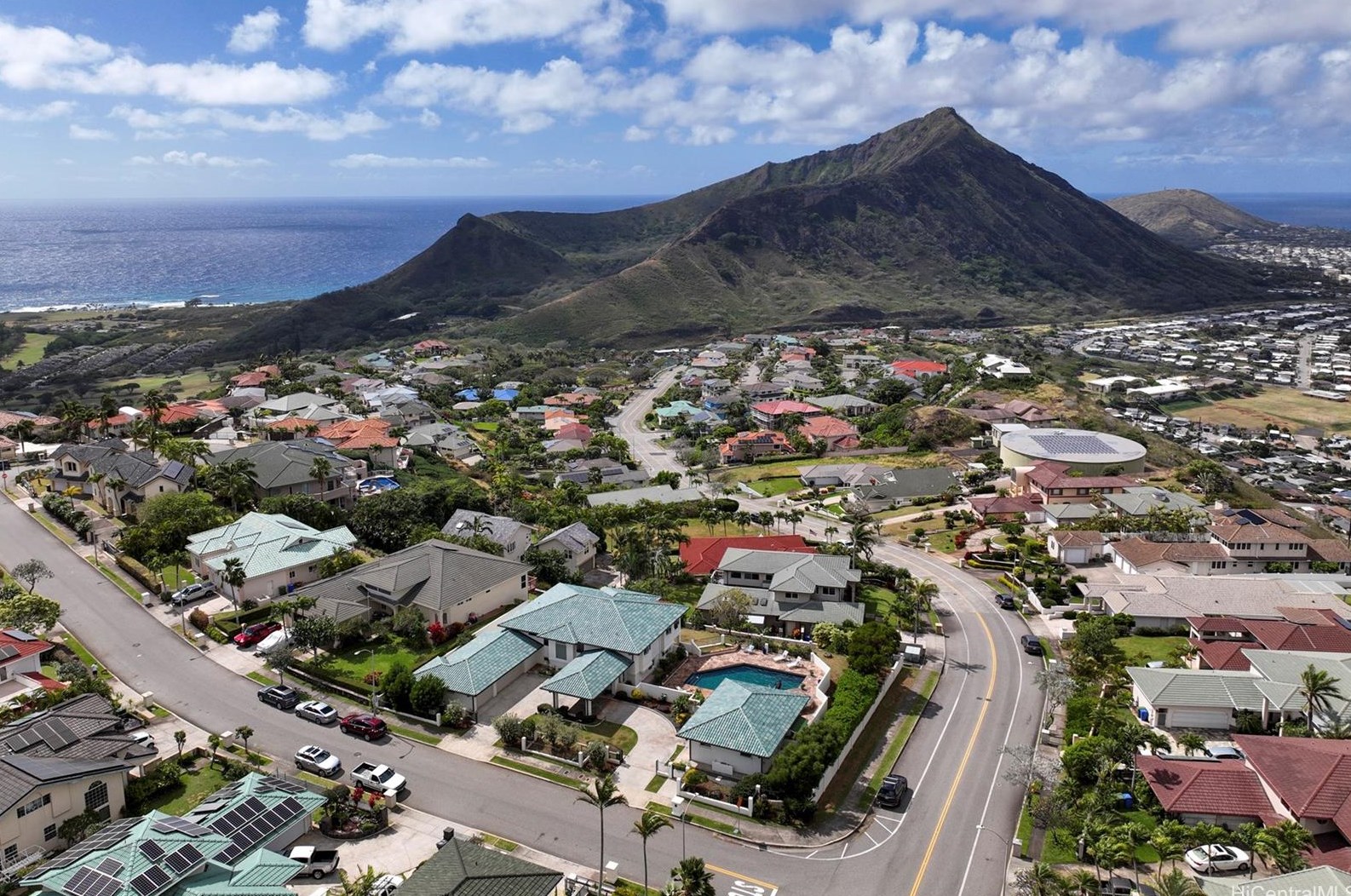 1007 Kuamauna St, Honolulu, HI 96825-3513