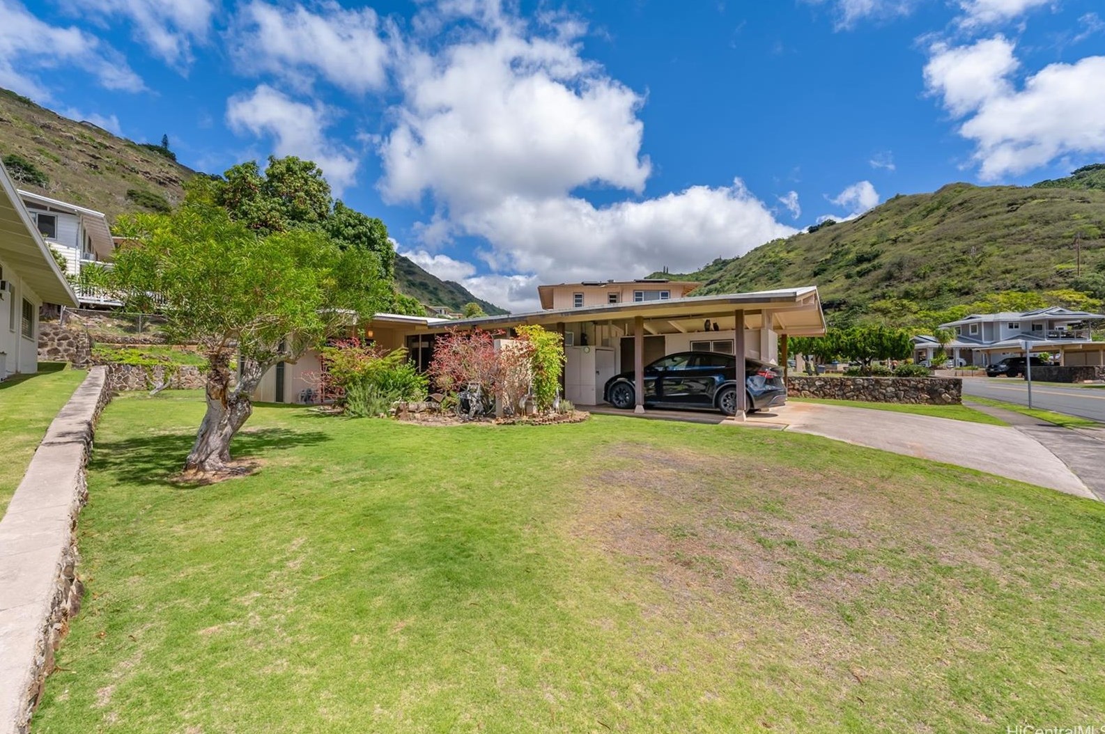 5210 Kilauea Ave, Honolulu HI  96816-5613 exterior