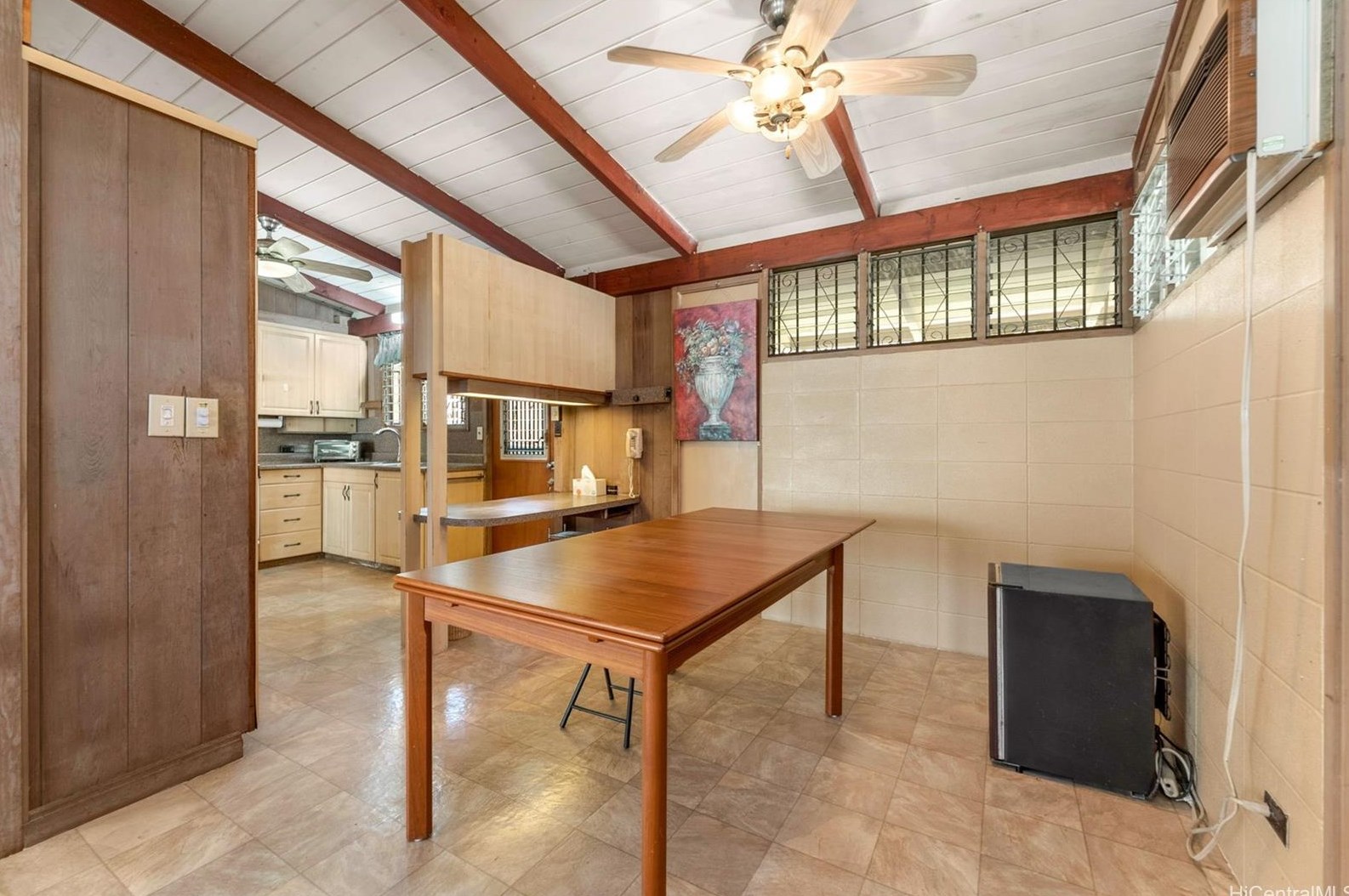 5210 Kilauea Ave, Honolulu HI  96816-5613 exterior