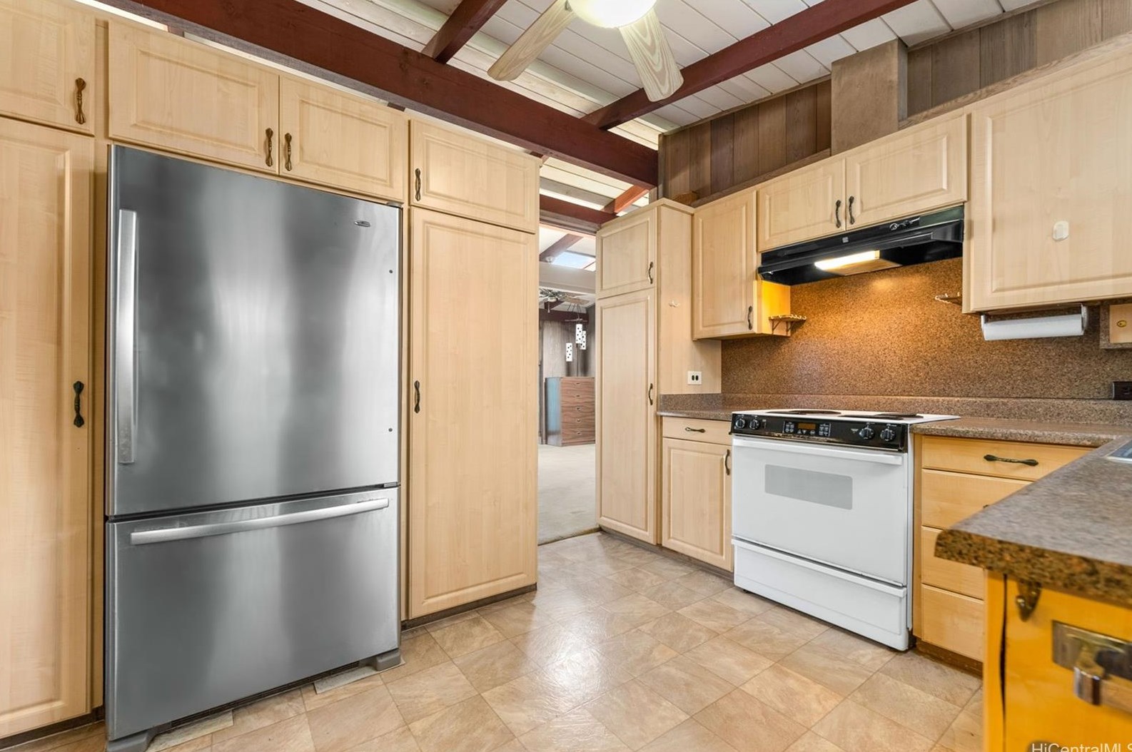 5210 Kilauea Ave, Honolulu HI  96816-5613 exterior