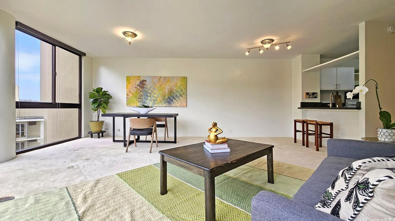 2101 Nuuanu Ave #1107, Honolulu, HI 96817