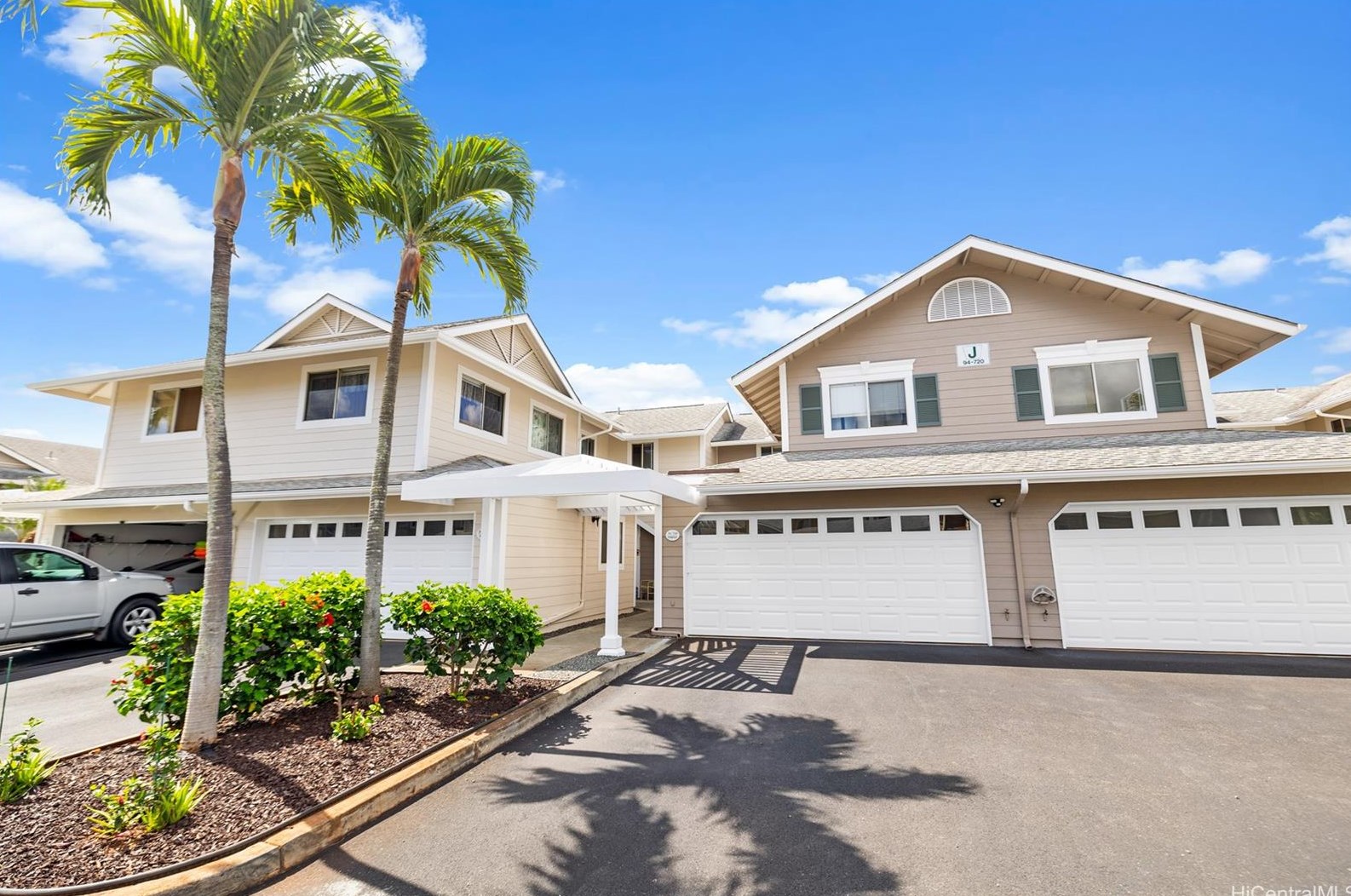 94-720 Lumiauau St #j3, Waipahu, HI 96797