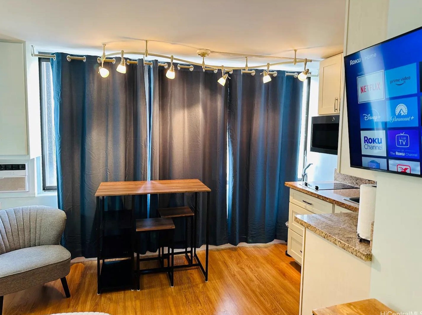 444 Niu St #912, Honolulu, HI 96815