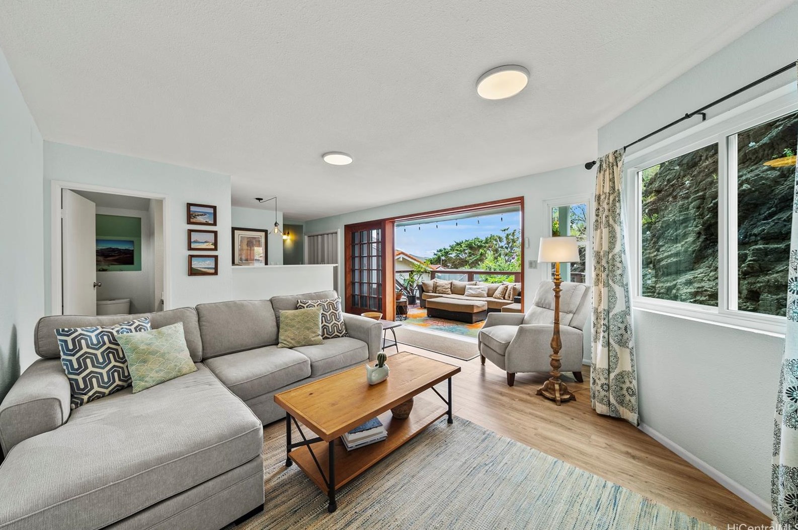 818 Kealahou St, Honolulu HI  96825-2966 exterior