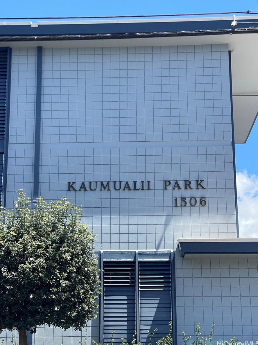 1506 Kaumualii St, Honolulu HI  96817-4863 exterior