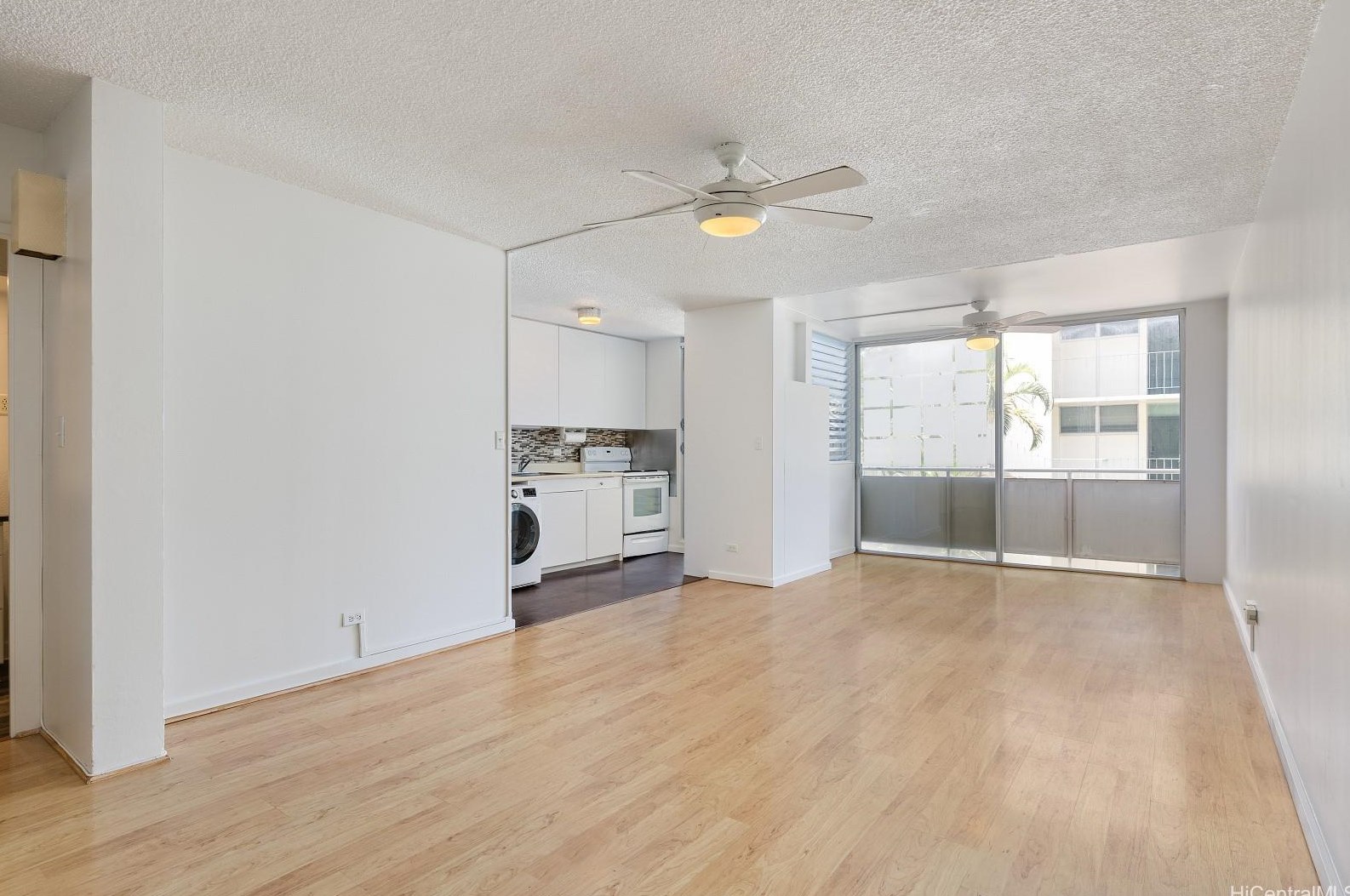 3027 Pualei Cir, Honolulu, HI 96815-4965
