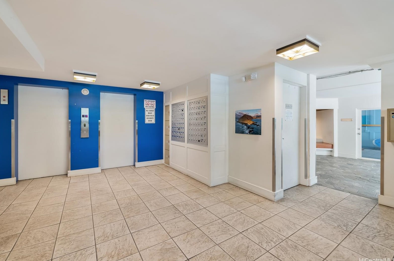 2450 Prince Edward St, Honolulu HI  96815-3221 exterior