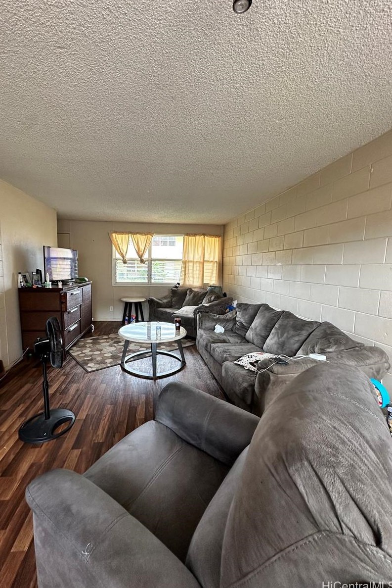 85-128 Ala Walua St, Nanakuli, HI 96792