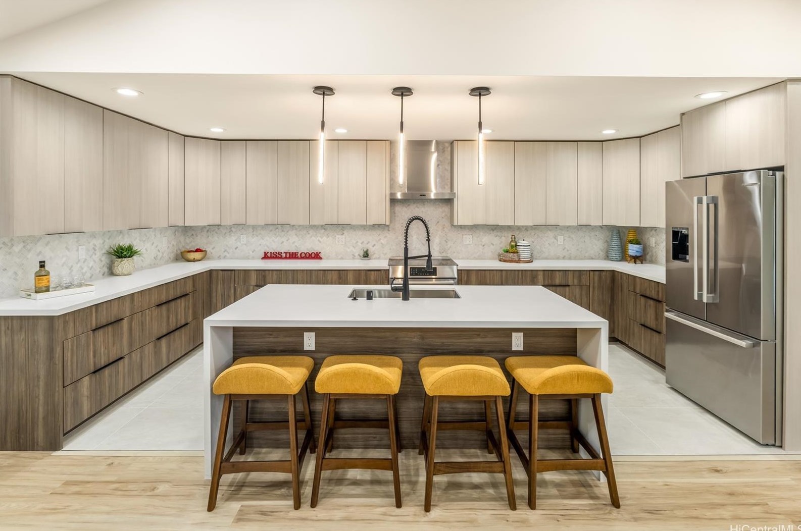 1029 Makaiwa St, Honolulu HI  96816-5403 exterior