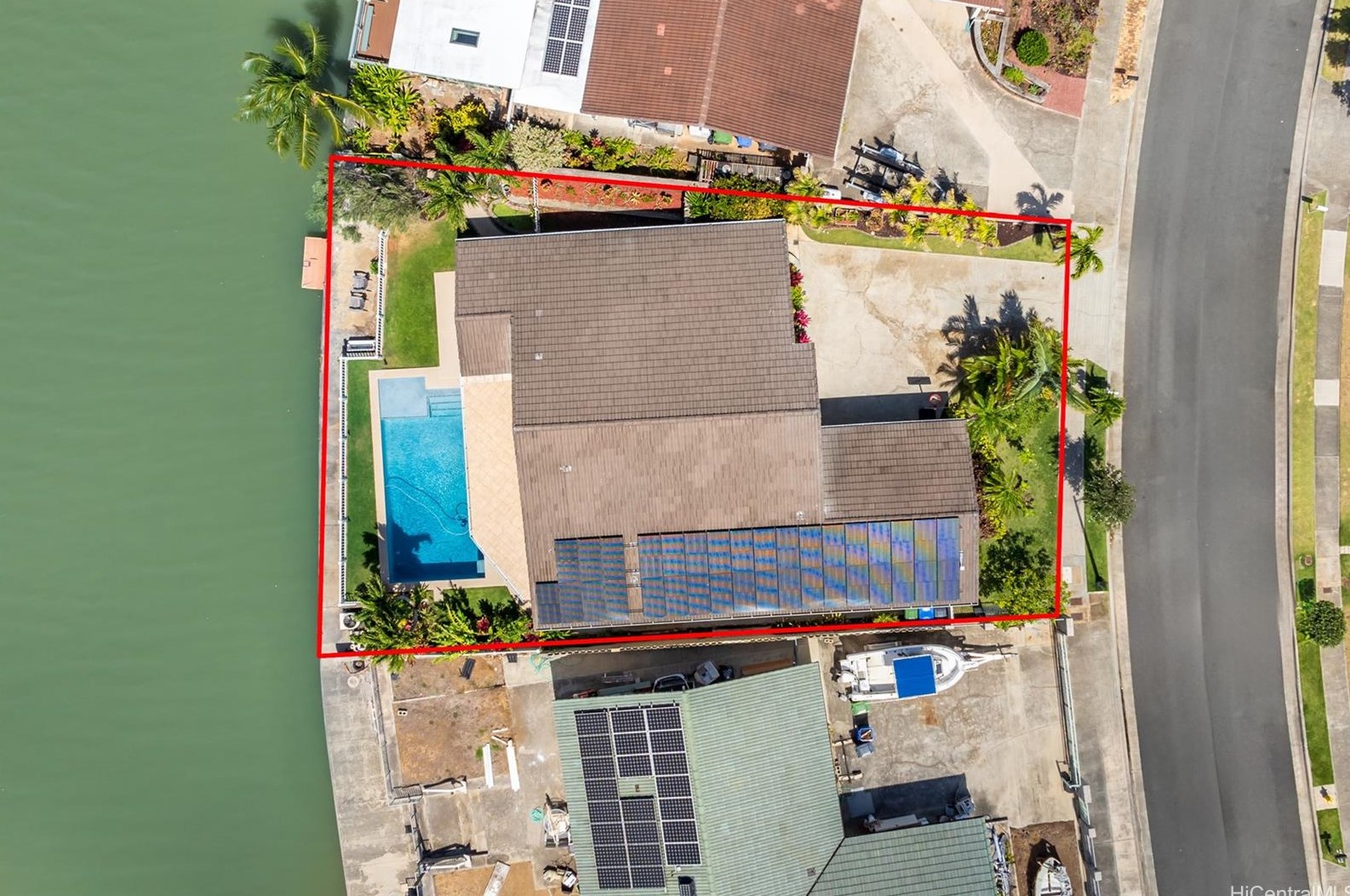 6957 Niumalu Loop, Honolulu HI  96825-1644 exterior