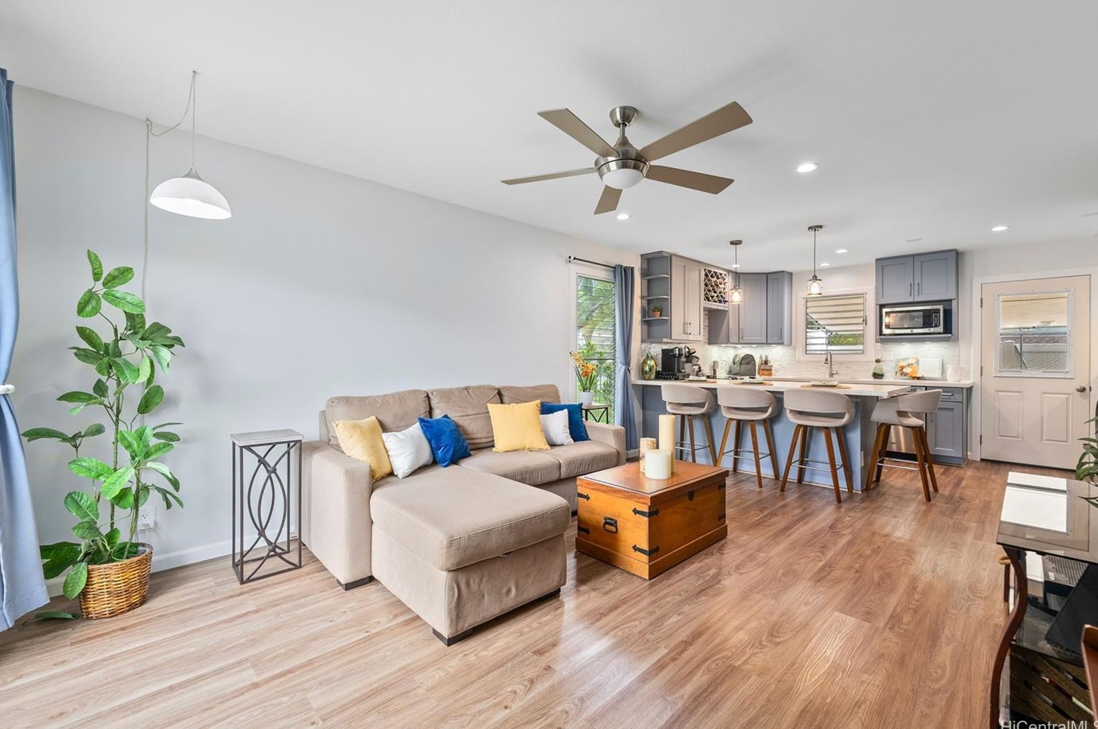 47-360 Hui Iwa St, Kaneohe, HI 96744